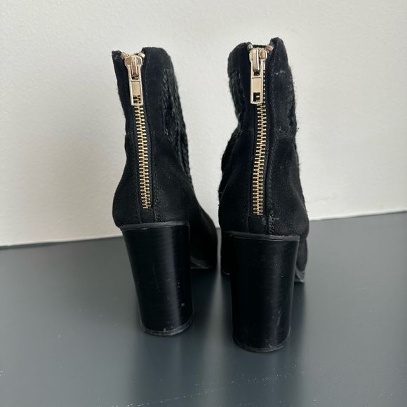 Juicy couture Black Suede Ankle Heel Braided Booties Size 8.5 - Picture 4 of 7